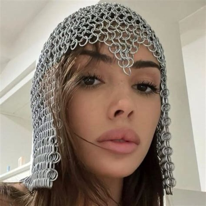Bianca Censori Surgery: Understanding the Journey, Risks, and Transformation