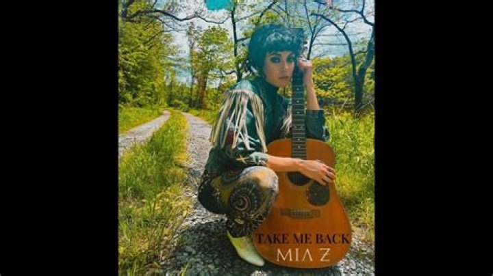 Miaz: The Rising Star in the Music Industry